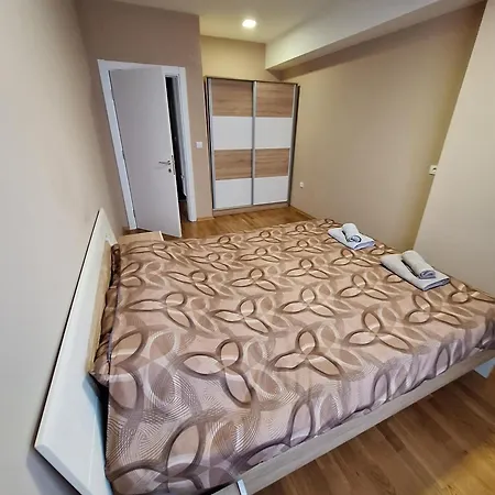 Apartment Reni